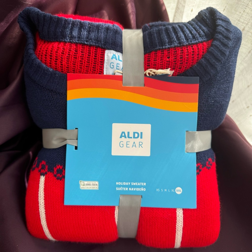 2023 Aldi Gear Aldidas red and blue XXL holiday/christmas sweater brand new